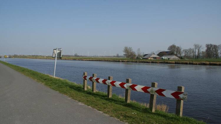 vanafoverzijdebasis.jpg