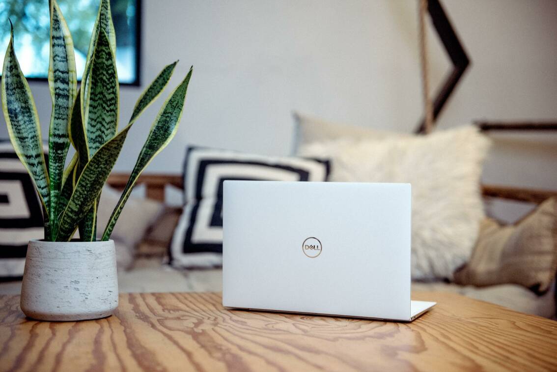 xps-uwffw7leqni-unspl...