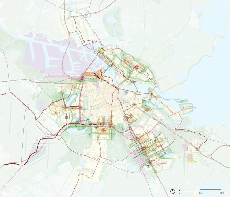 Ontwikkelstrategie: Kaart van Amsterdam met de gebieden noord, Zuid, Nieuw-West en Zuidoost