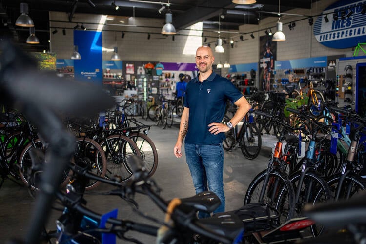 Jeffrey Beekhoven in zijn werkplaats