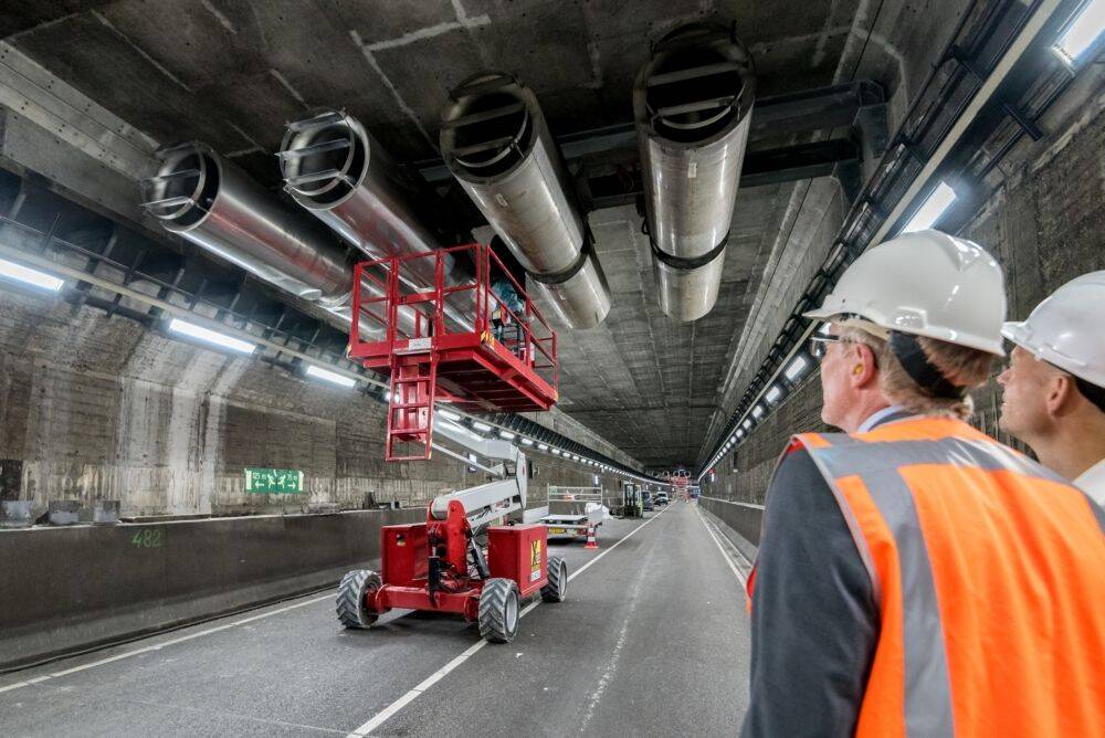 Foto van de inhoudsopgave van het magazine Allemaal voor Amsterdam