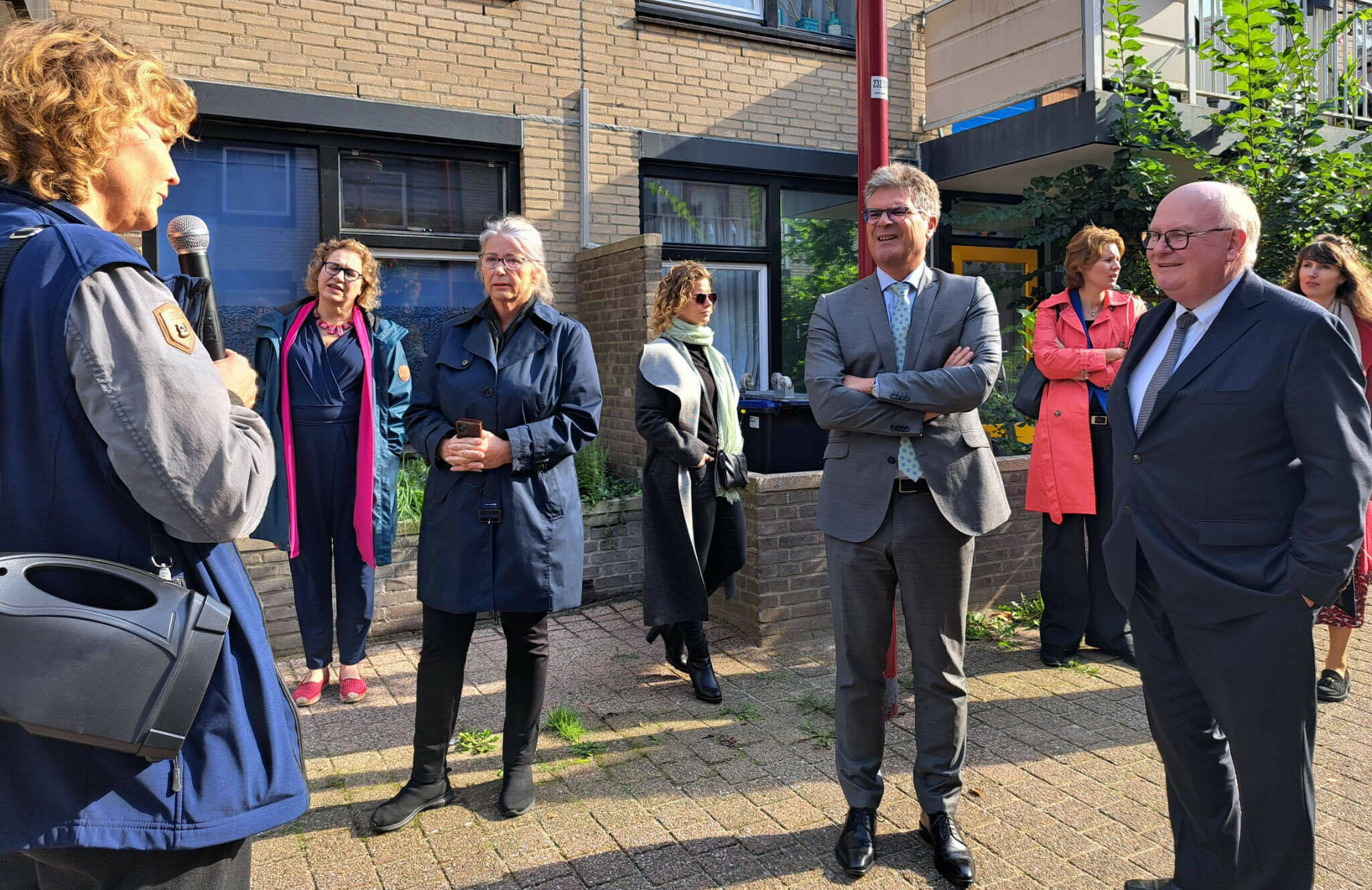 Hier sta ik naast burgemeester Frans Backhuijs tijdens mijn gemeentebezoek aan Nieuwegein op 30 september