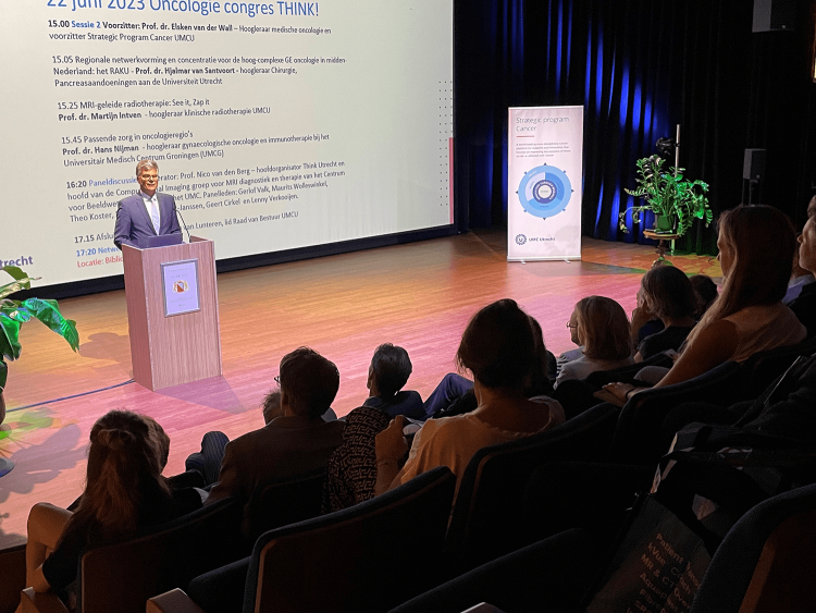 Opening Oncologie-congres in Bibliotheek Neude in Utrecht, 22 juni