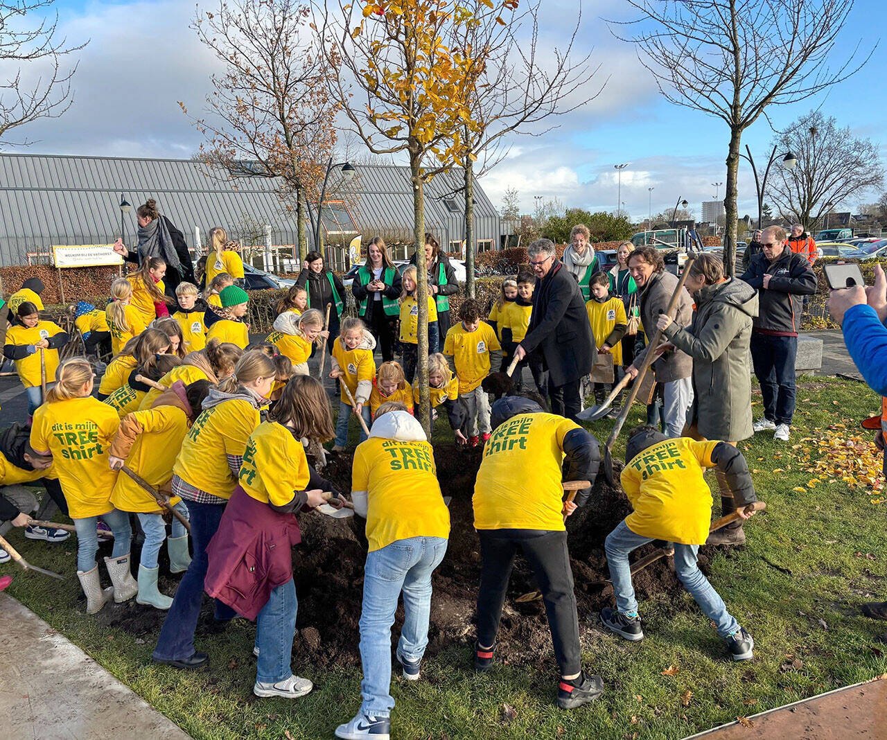 Op 15 november reikte ik in de Stadsschouwburg Utrecht de Nationale Kinderprijs 2023 uit aan Lars Westra en Mehrzad Joussefi