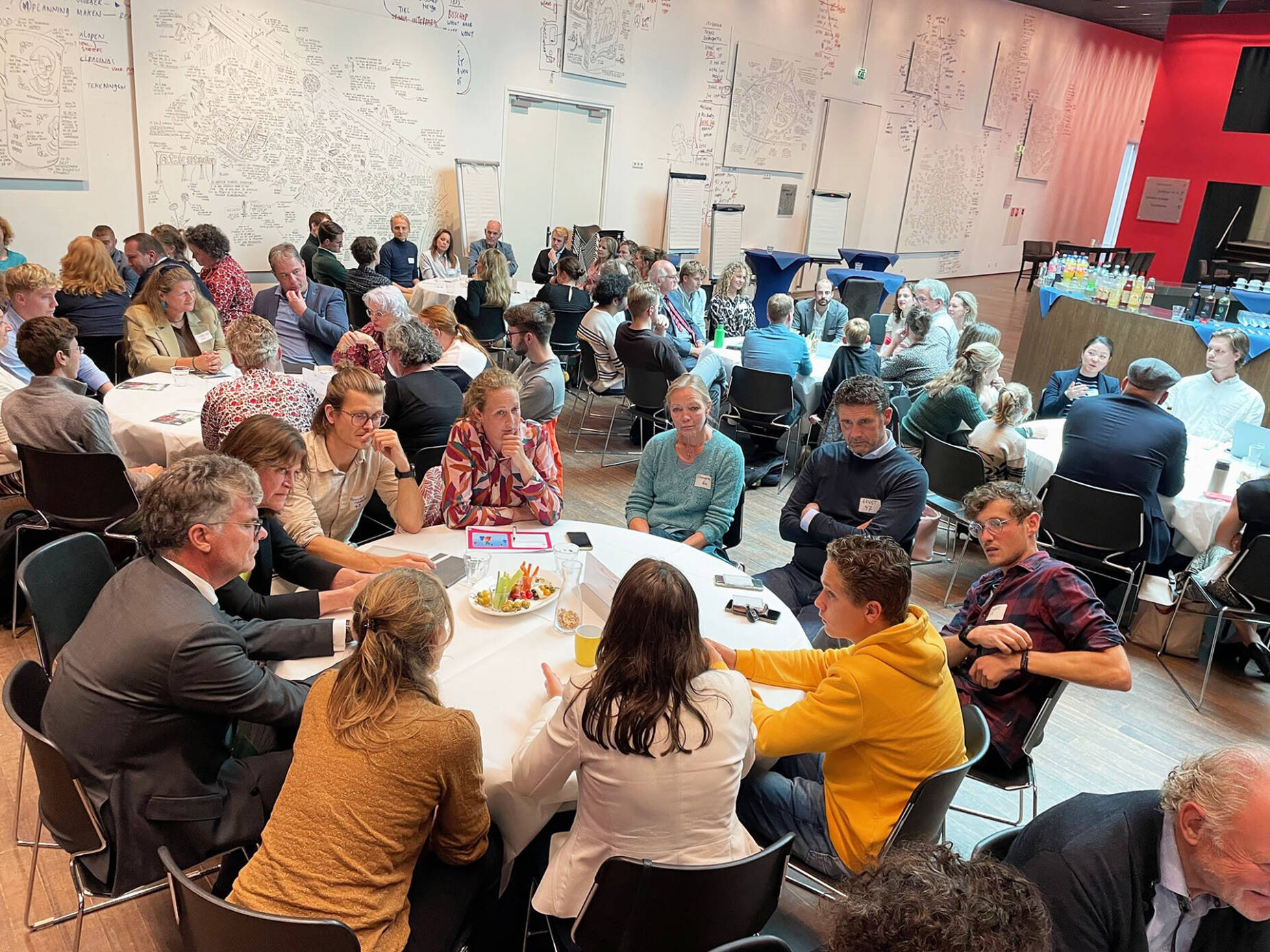 Op 10 februari was de aftrap van de verkiezingscampagne in Amersfoort: alle deelnemende partijen waren erbij.