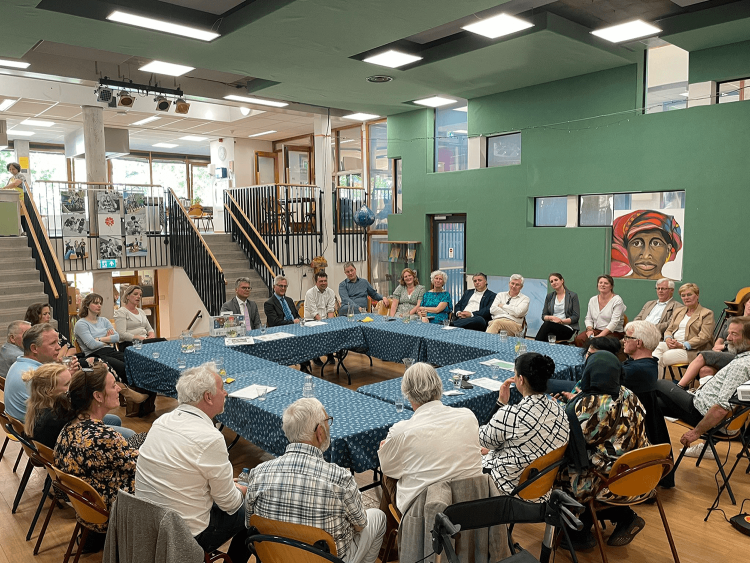 Impressie bezoek stichting balans, samen aan afel