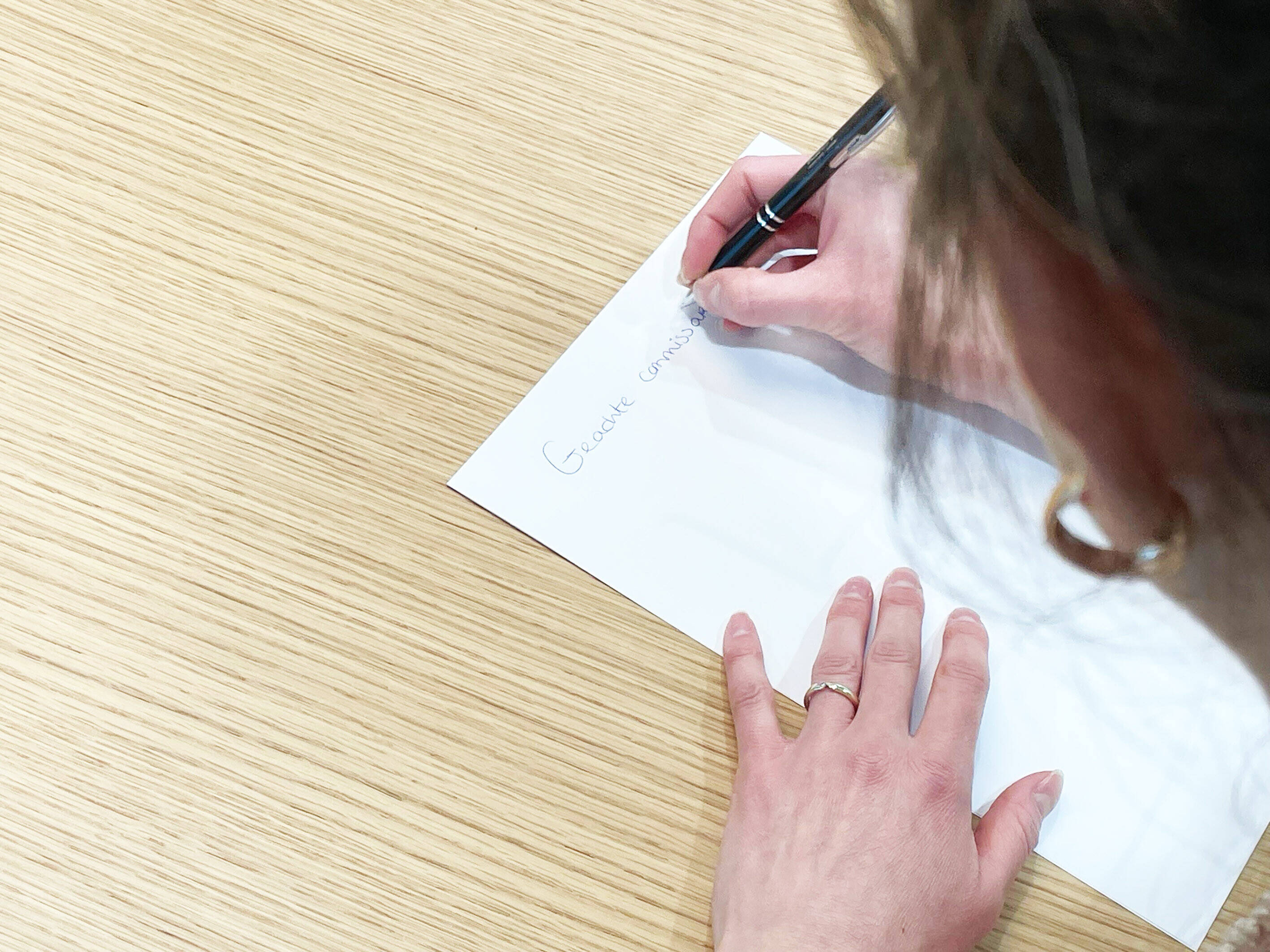 Ik zit in het comité van aanbeveling van diverse studentenverenigingen, onder meer van AEGEE (l’Association des Etats Généraux des Etudiants 
de l’Europe) 

Fotograaf: Geeske Stoker