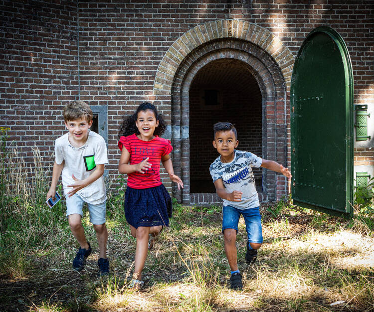 Op 15 november reikte ik in de Stadsschouwburg Utrecht de Nationale Kinderprijs 2023 uit aan Lars Westra en Mehrzad Joussefi