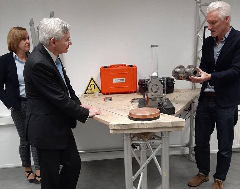 Gedeputeerde André van Schie op werkbezoek bij bedrijf in Utrecht.