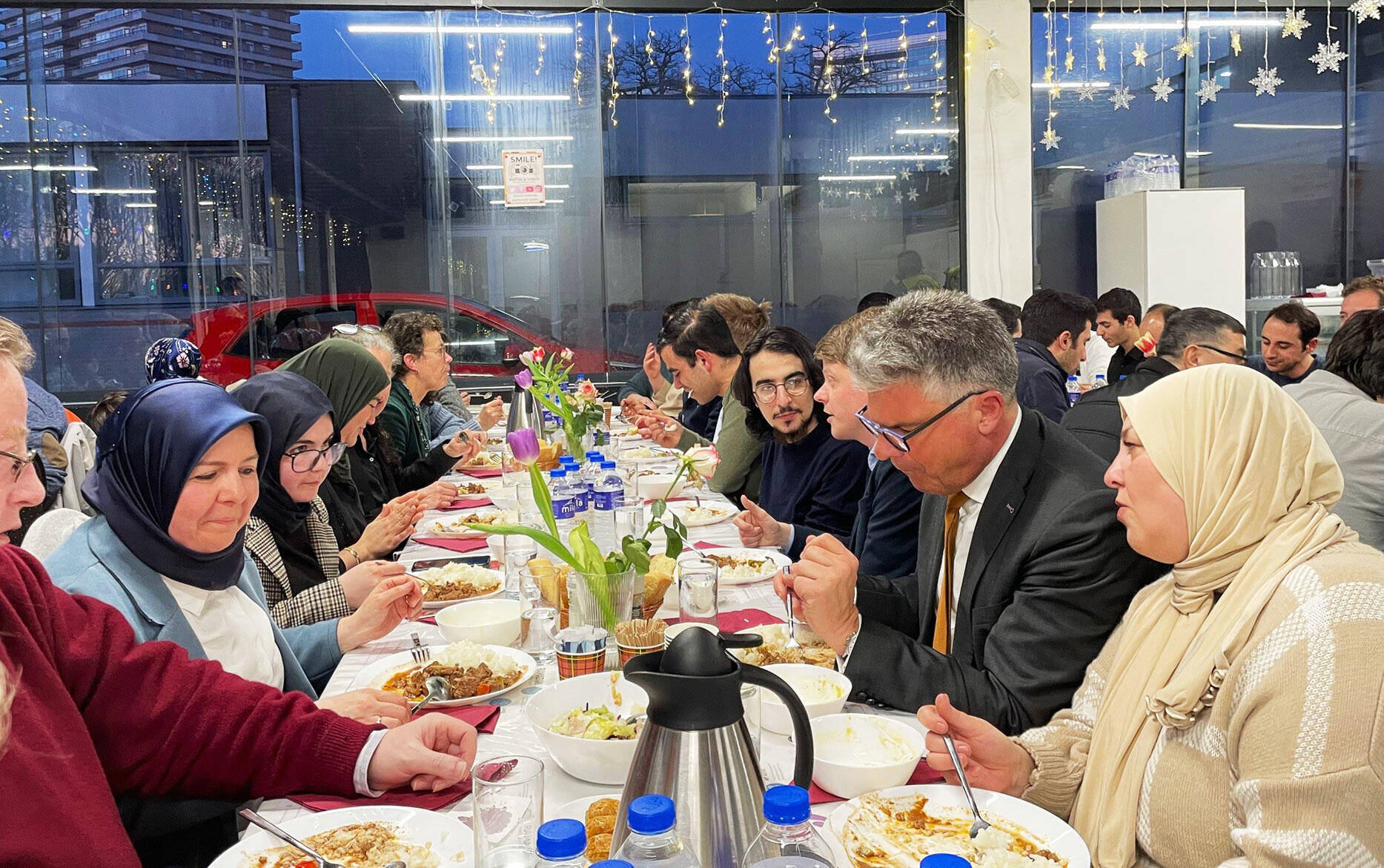 Uitreiking Koninklijke onderscheiding aan de heer Kocken en mevrouw Broere