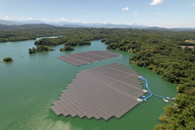 Floating SolarEdge instillation