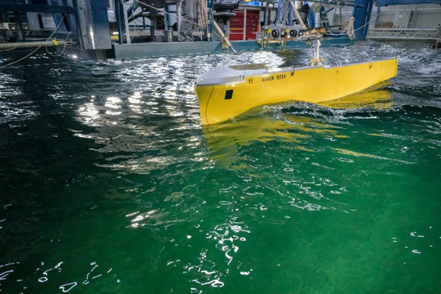 Ship in stern quartering waves with active rotors being modelled by the winch system.