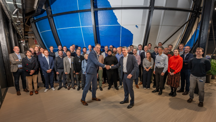 Members of the CRS community in front of MARIN’s Large Motion Simulator, witnessing Bas Buchner handing over the reins to Guilhem Gaillarde.