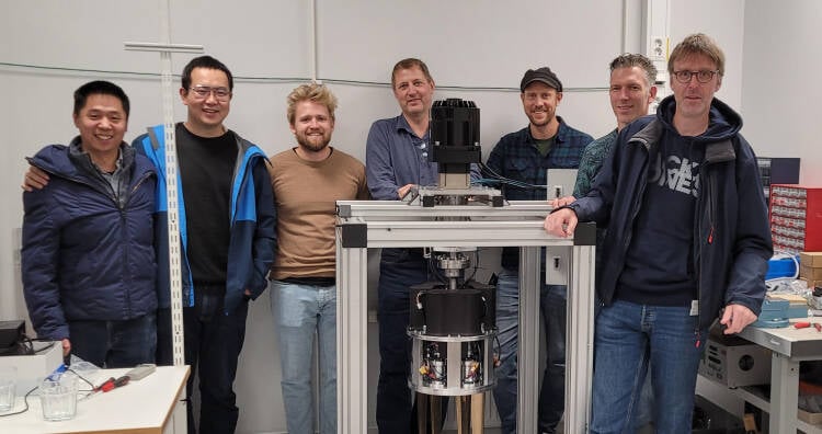 From left to right: Jiangwei Huang, Bin Liu, David Petersson, Tomas Botold, Peter Fransson, Michel Veenendaal and René Bosman.