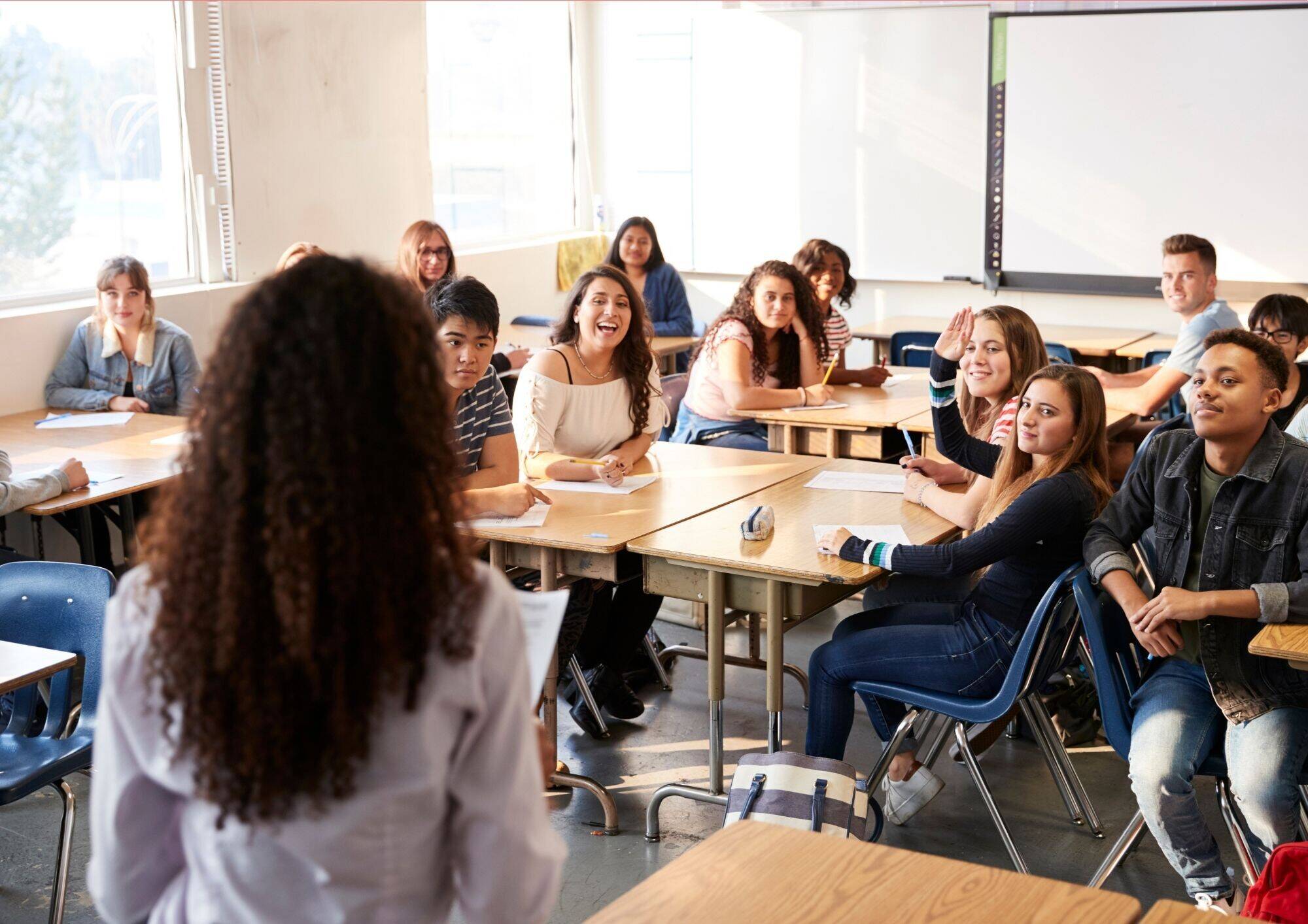 persoon met voorleessoftware aan een  computer