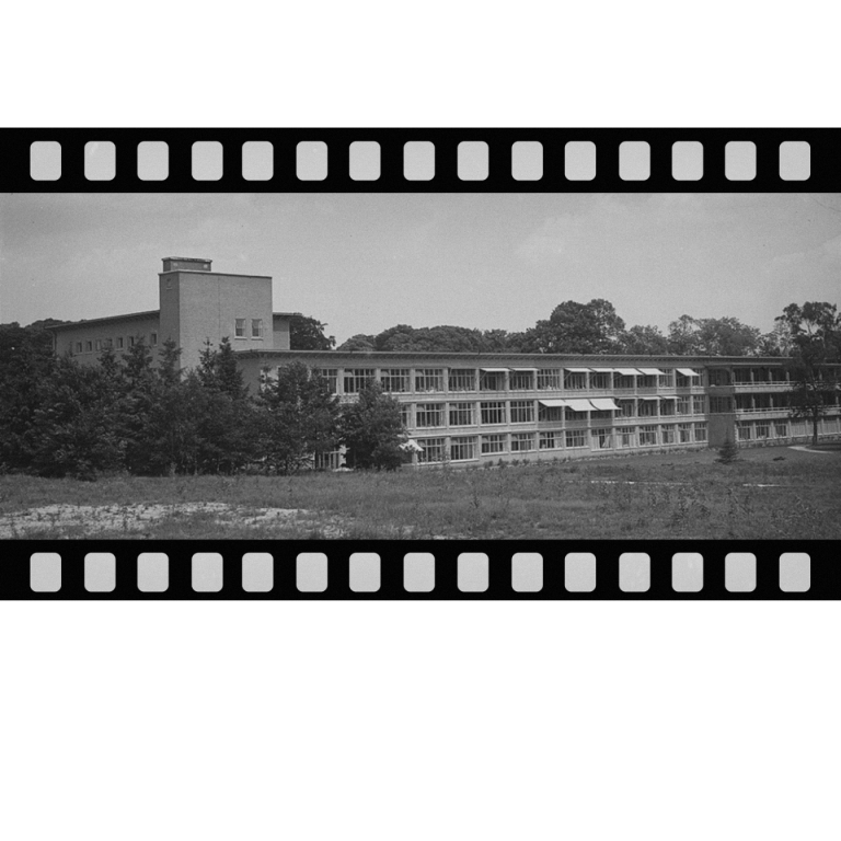 zwart-wit foto van het studentensanatorium
