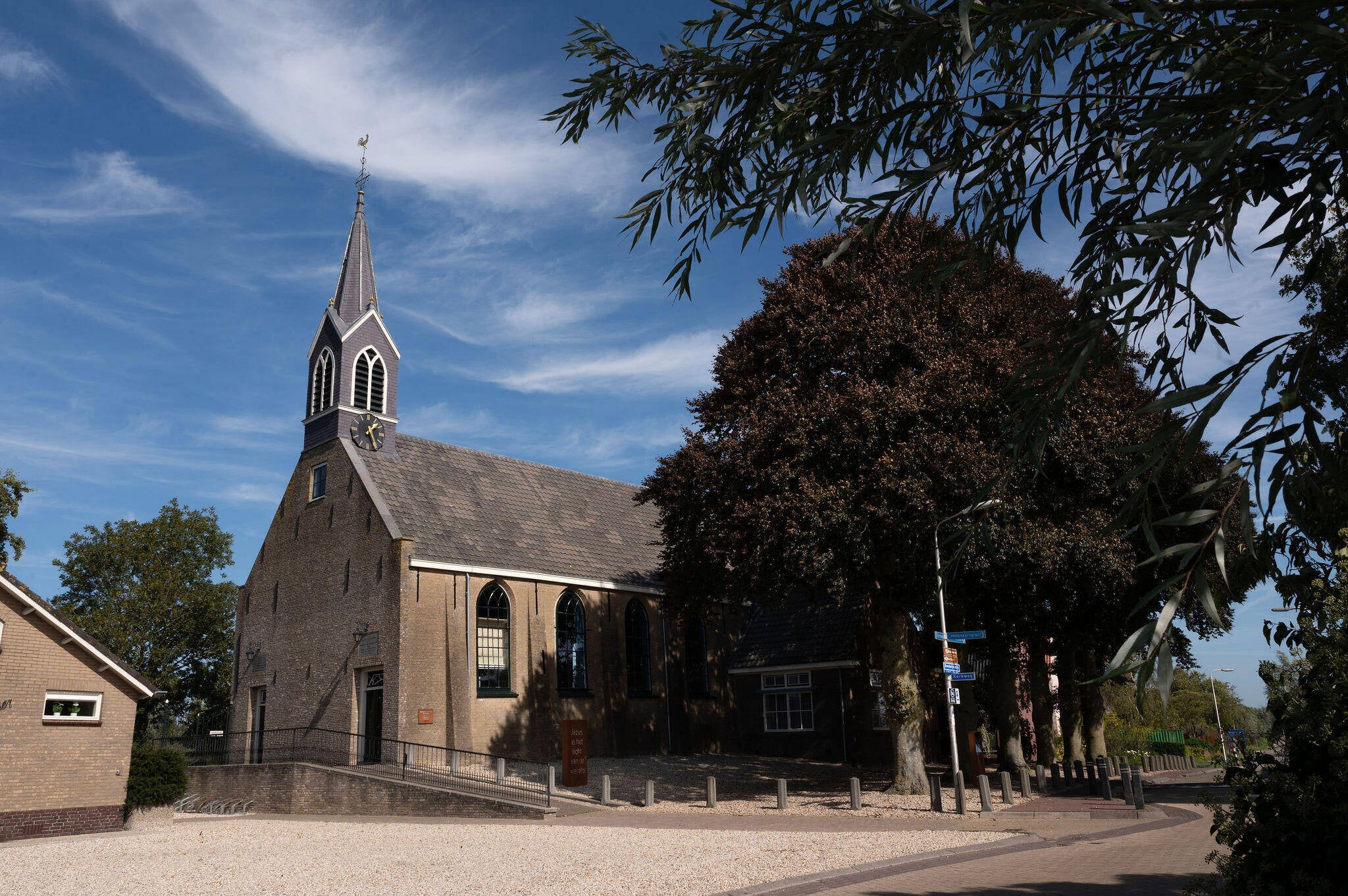 Foto van de kerk bij Brandwijk