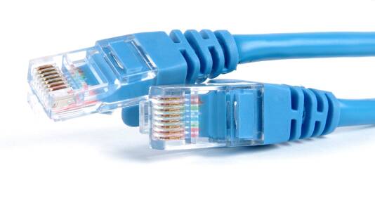 Twee ethernet kabels
