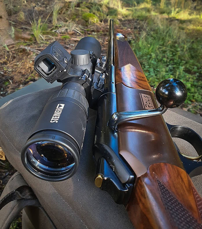 chapuis_armes_rols_classic_-kivaari_ja_steiner_ranger_2-8x42_seka_aimpoint_acroc-1_11_.jpg