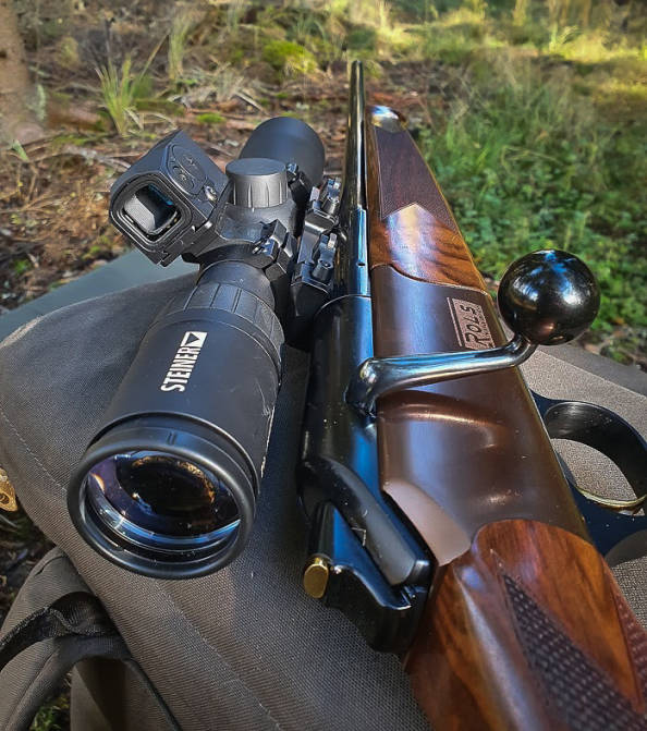 chapuis_armes_rols_classic_-kivaari_ja_steiner_ranger_2-8x42_seka_aimpoint_acroc-1_11_.jpg
