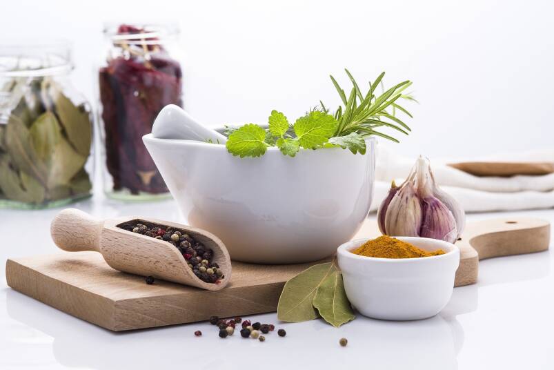 herbs-923496_1920.jpg
